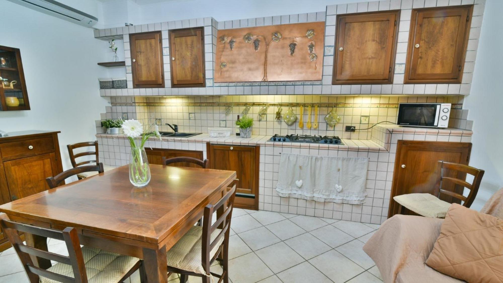 Fontana Oasis Apartments Кастельнуово-дель-Гарда Экстерьер фото
