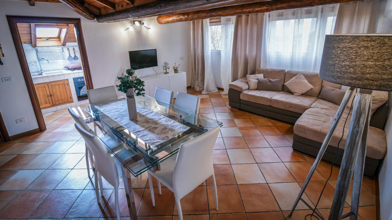 Fontana Oasis Apartments Кастельнуово-дель-Гарда Экстерьер фото